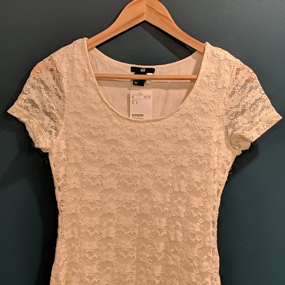 Lace Dress - Picture 6 of 9